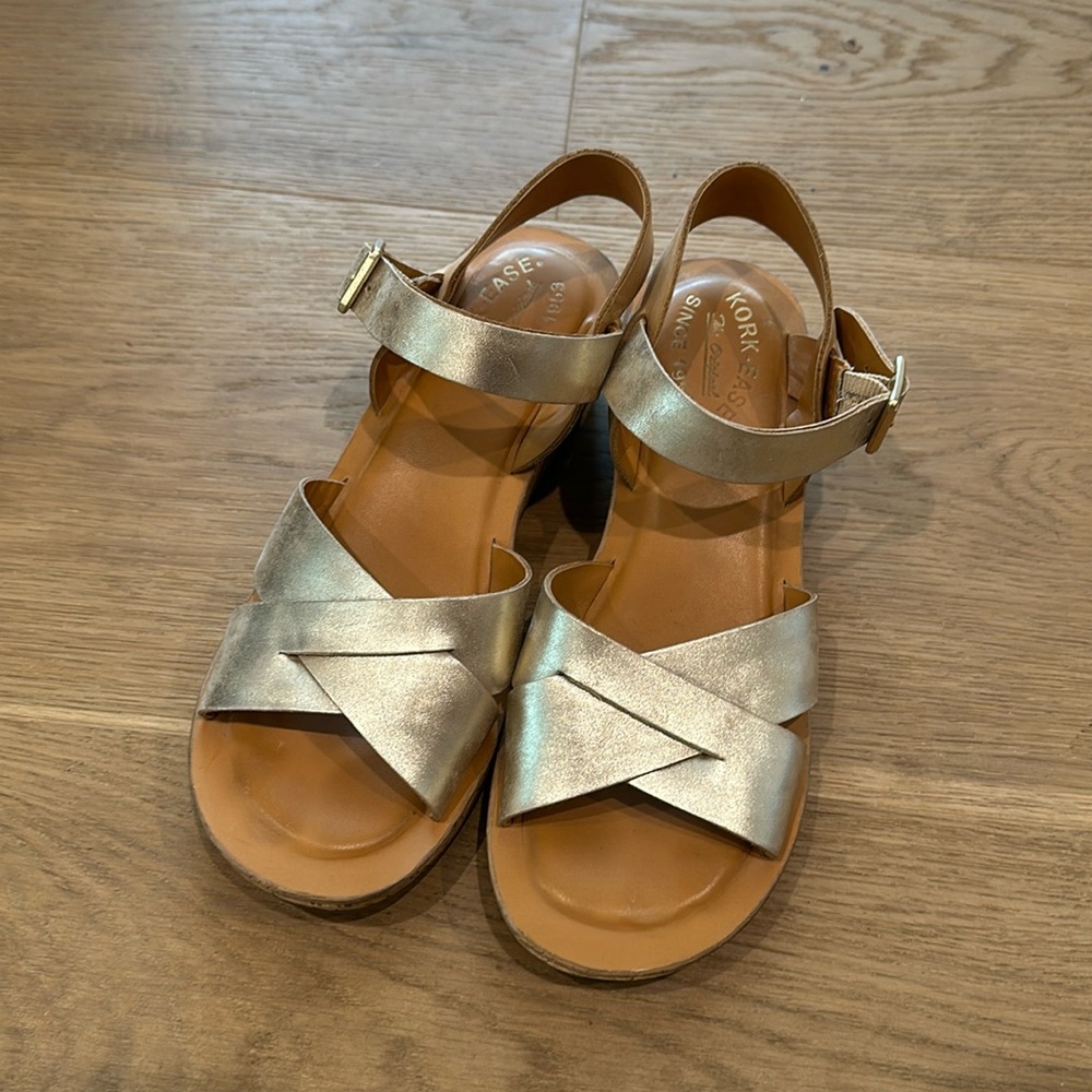 Kork-Ease Gold Leather Crisscross Ankle Strap Sandals
